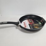 Patelnia tradycyjna Tefal Hard Titanium + 28 cm (nieprzywierająca)