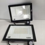 Reflektor LED 100 W z czujnikiem ruchu na zewnątrz zestaw 2szt