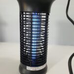 Lampa przeciwko komarom